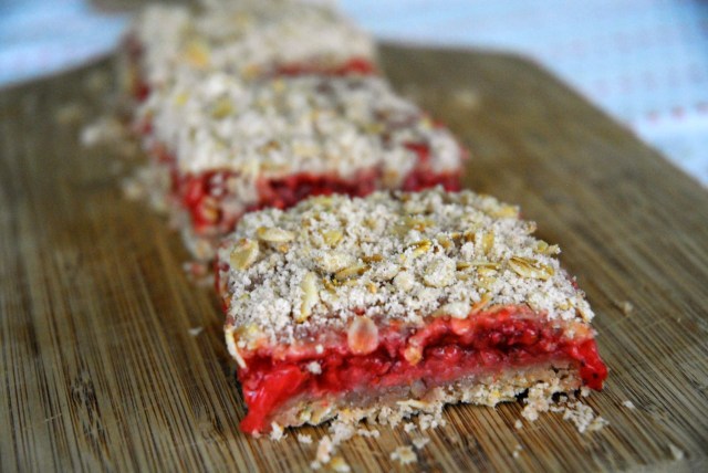 strawberry oatmeal bars 12